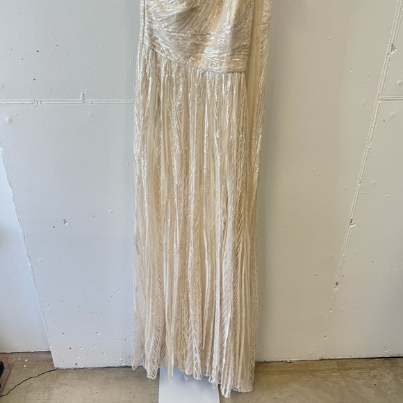 NWT Elie Saab Women's Sequined Tulle One-shoulder Gown In White Ivory FR 38 US 6 - Picture 8 of 14